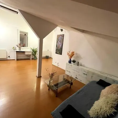Apartament No Regrets
